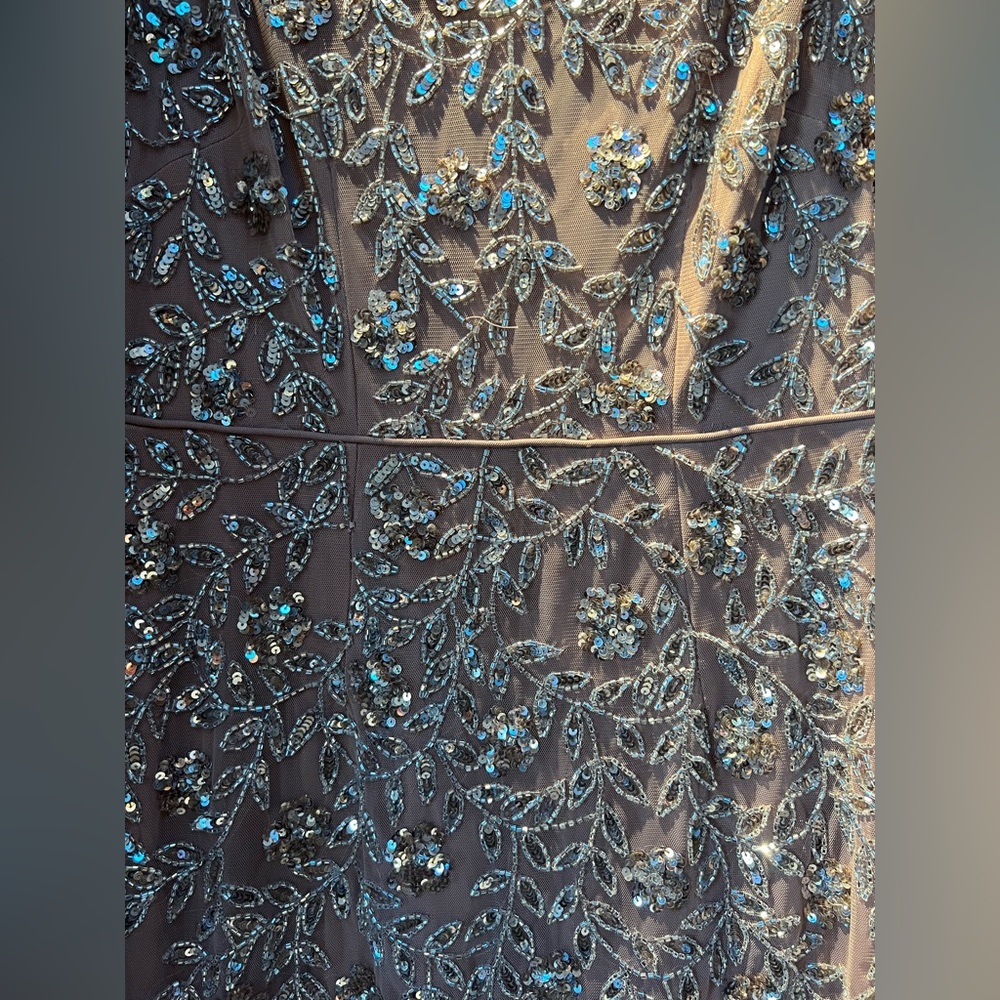 Stunning midi dress - Picture 2 of 6
